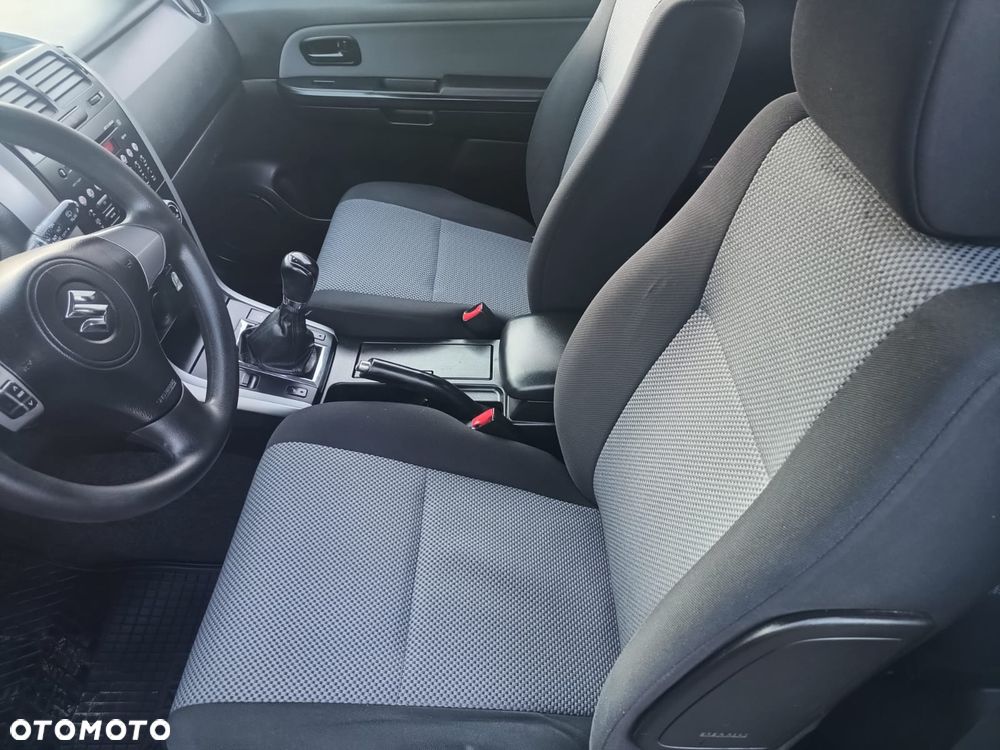 Suzuki Grand Vitara 1.6 Comfort - 8