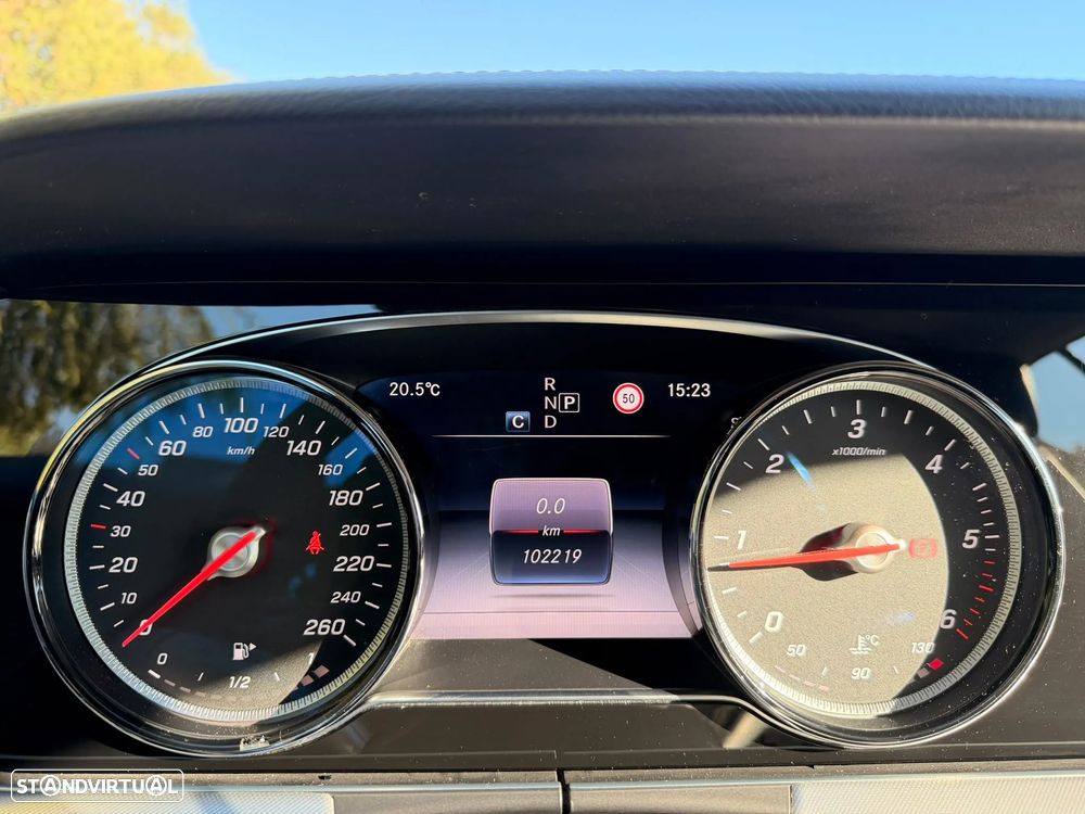 Mercedes-Benz E 220 d Cabrio 4Matic 9G-Tronic AMG Line - 21