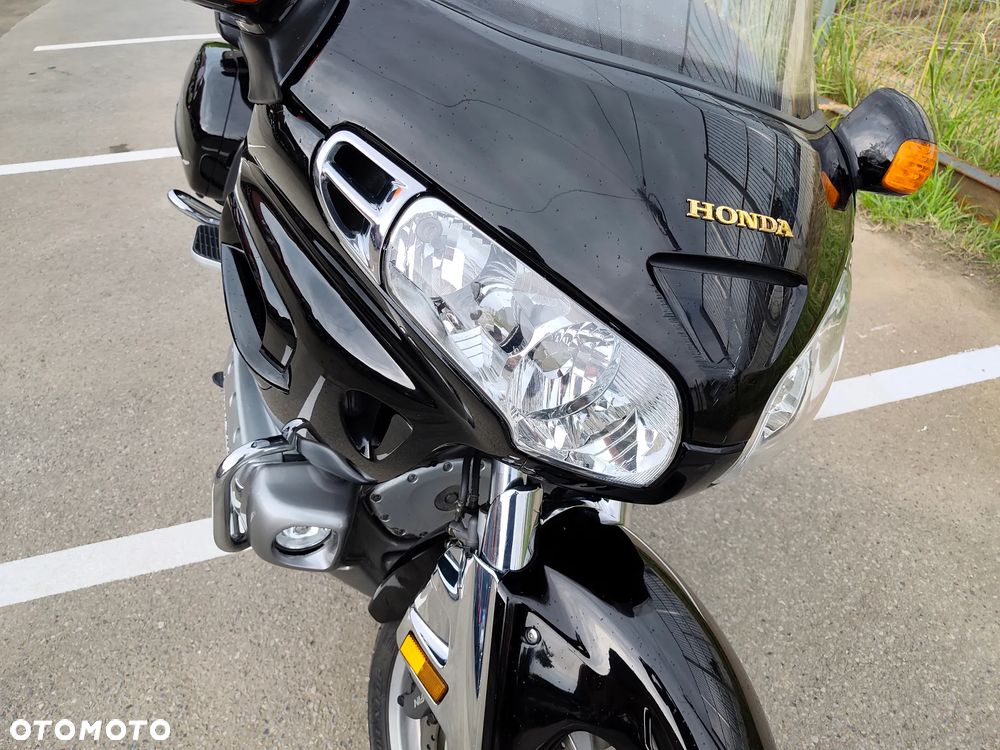 Honda GL - 37
