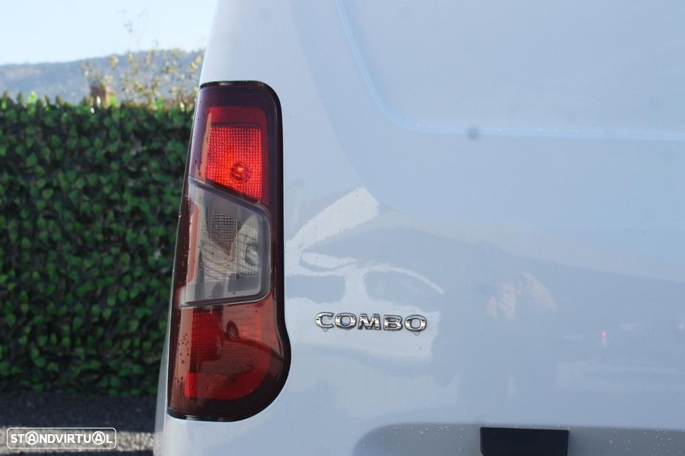 Opel Combo Van 1.5 CDTI - 3 LUGARES - IVA DEDUTÍVEL - 49