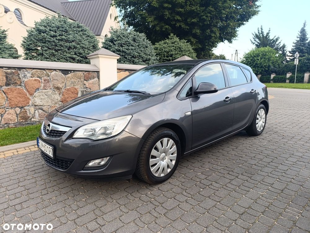 Opel Astra - 1