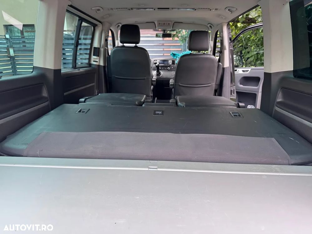 Volkswagen Multivan - 9