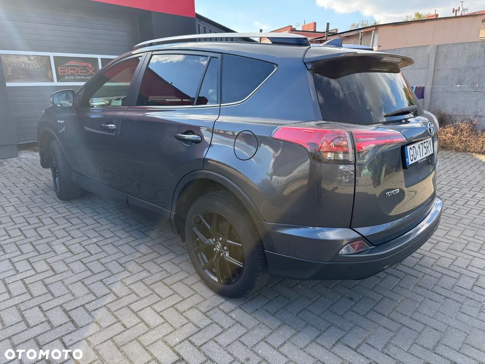 Toyota RAV4 Hybrid Style 4x4 - 5