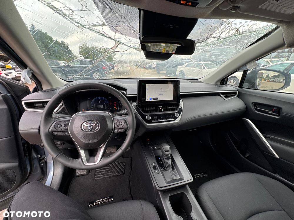 Toyota Corolla Cross - 12
