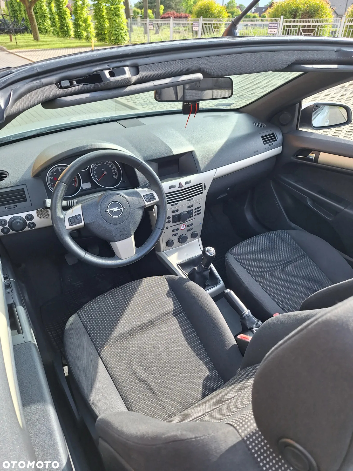 Opel Astra TwinTop 1.6 Cosmo - 9
