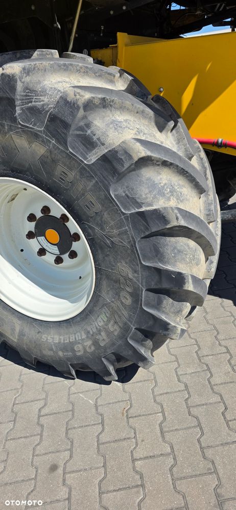 New Holland TC 5.70 - 16