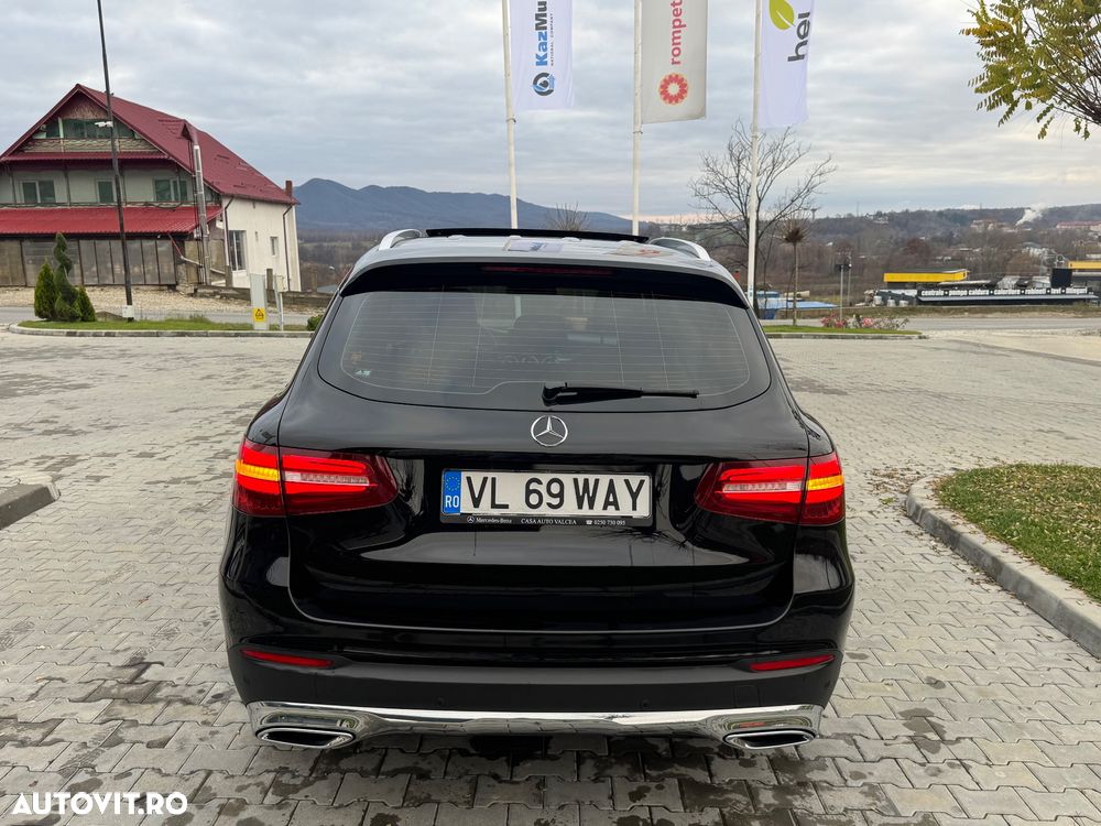 Mercedes-Benz GLC - 24