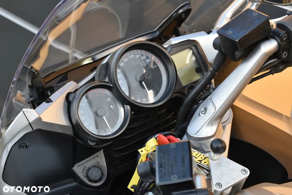 Yamaha FJR - 24
