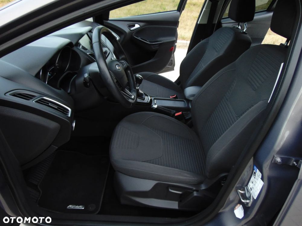Ford Focus 1.0 EcoBoost Titanium - 11