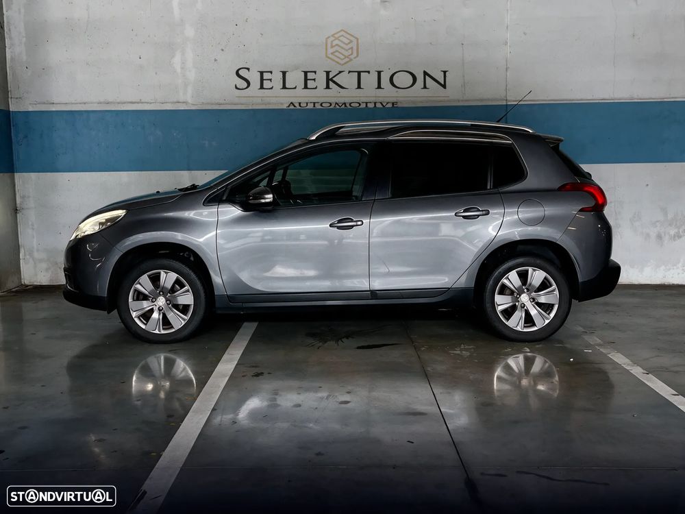 Peugeot 2008 1.2 PureTech Signature - 3