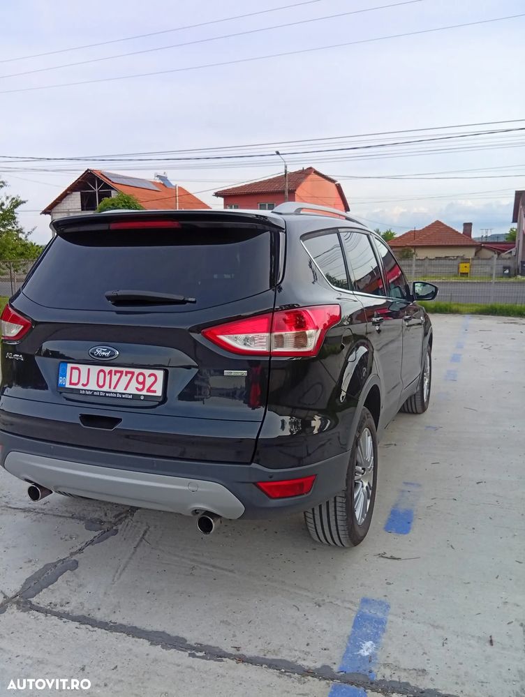 Ford Kuga 1.6 EcoBoost 2x4 Titanium - 6