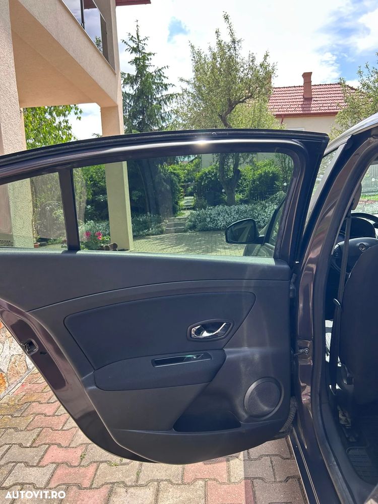 Renault Fluence 1.5 dCi Pro - 17