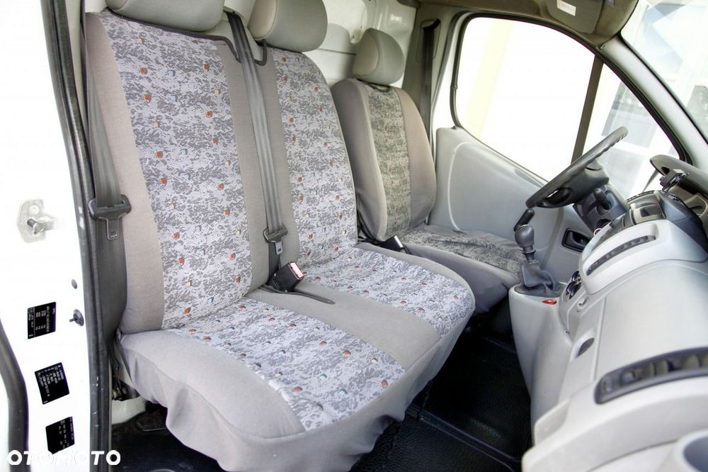 Opel Vivaro - 14