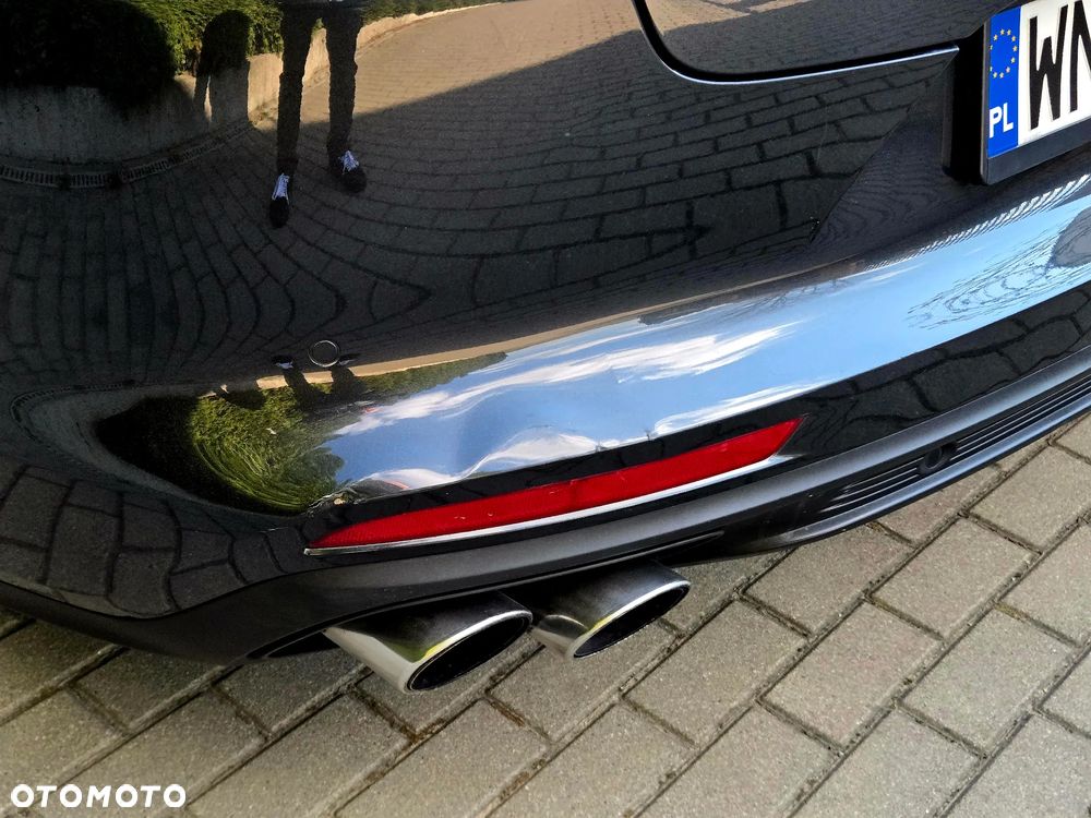 Porsche Panamera 4S - 11