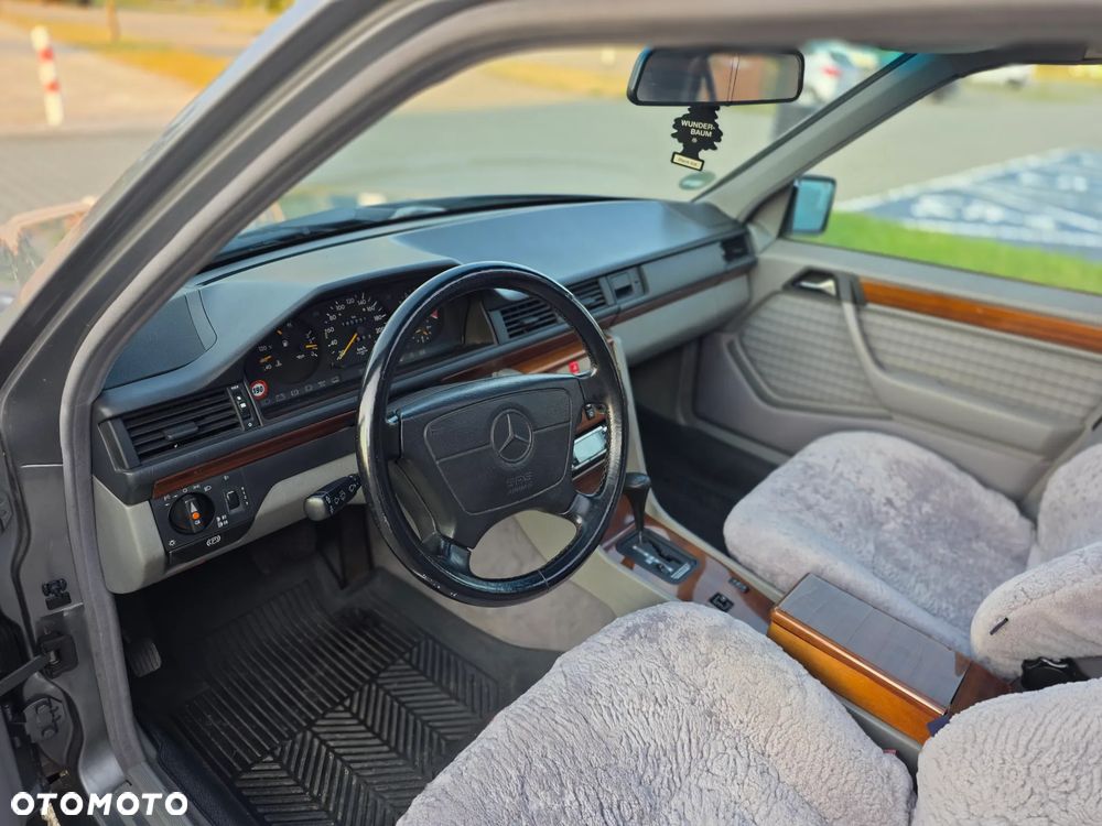 Mercedes-Benz W124 (1984-1993) - 10