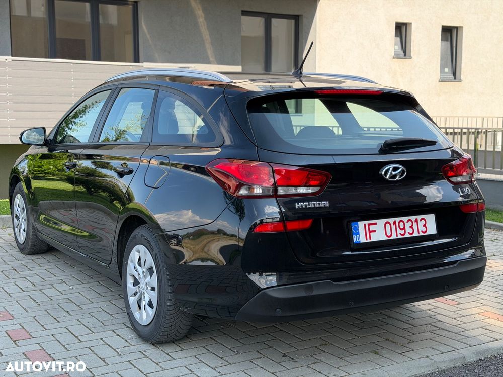 Hyundai i30 1.0 T-GDI Family - 4