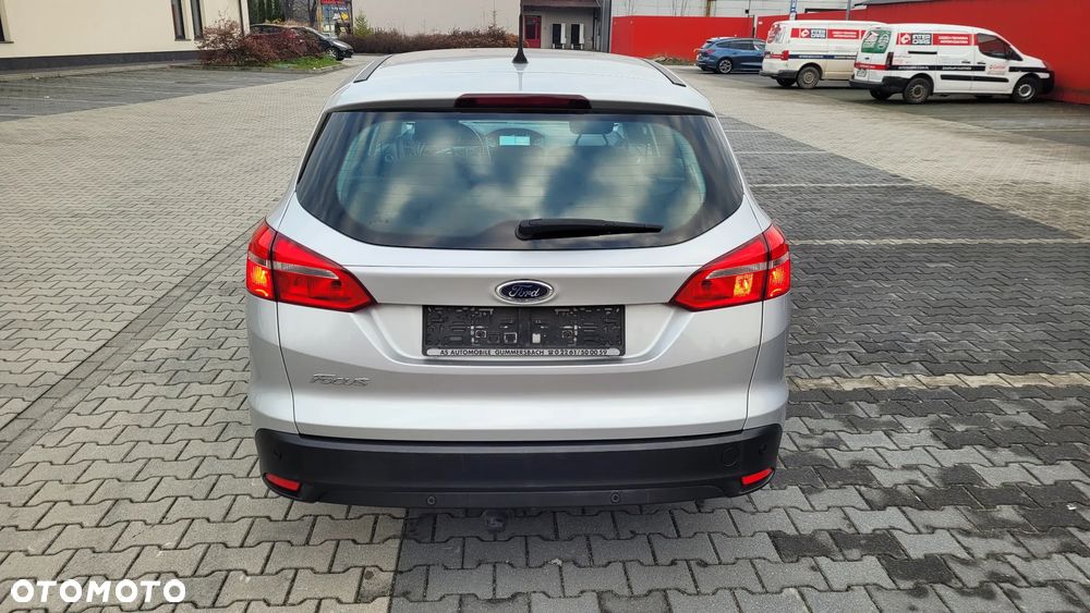 Ford Focus 1.5 TDCi SYNC Edition - 6