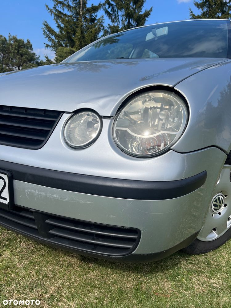 Volkswagen Polo 1.4 16V Trendline - 16
