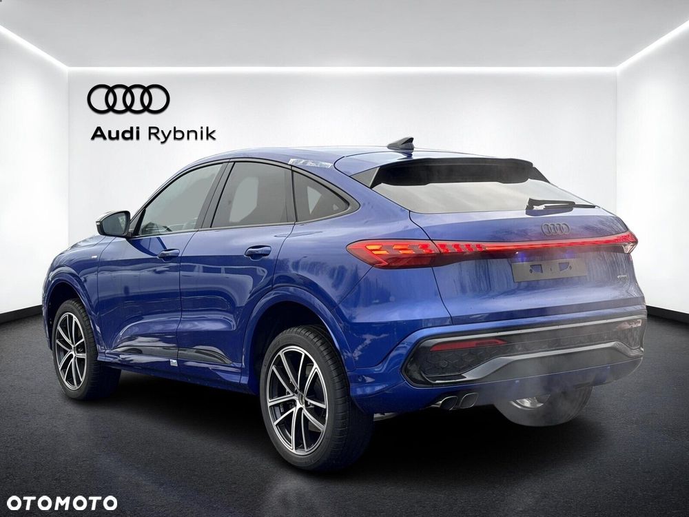 Audi Q5 Sportback - 5