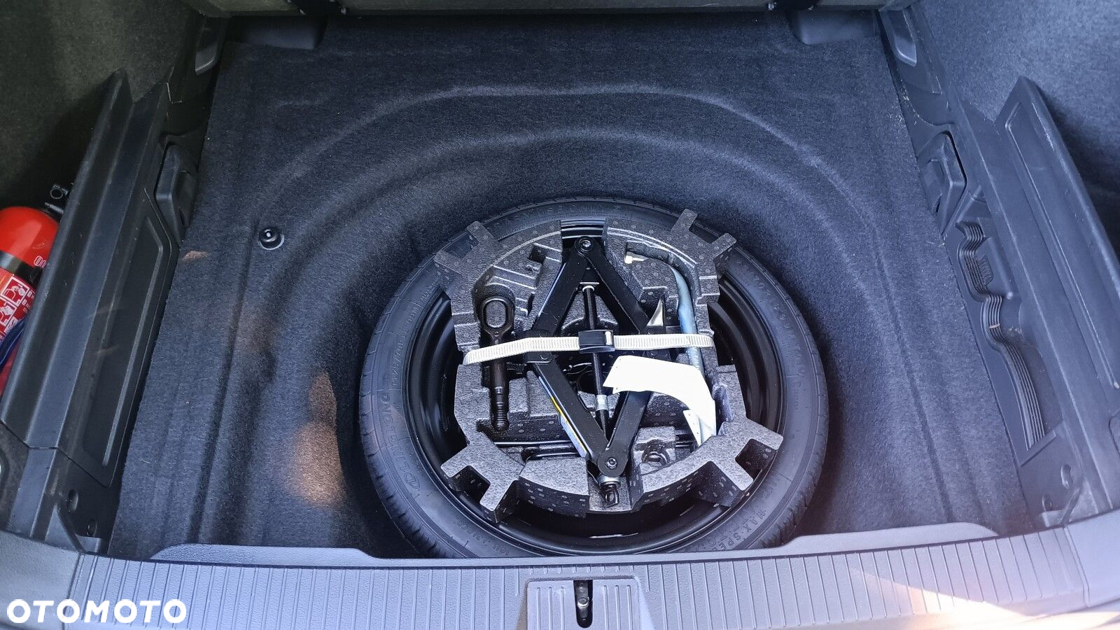 Volkswagen Passat 2.0 TDI EVO Business - 35