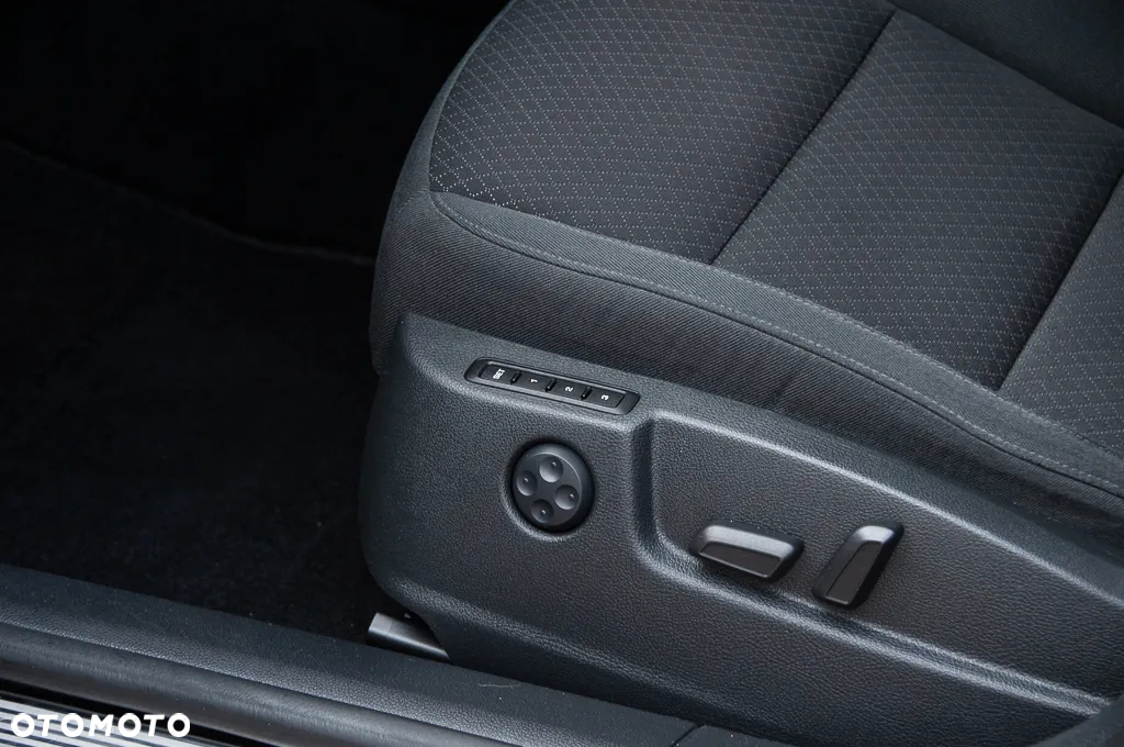 Skoda Superb 2.0 TDI Exclusive - 36