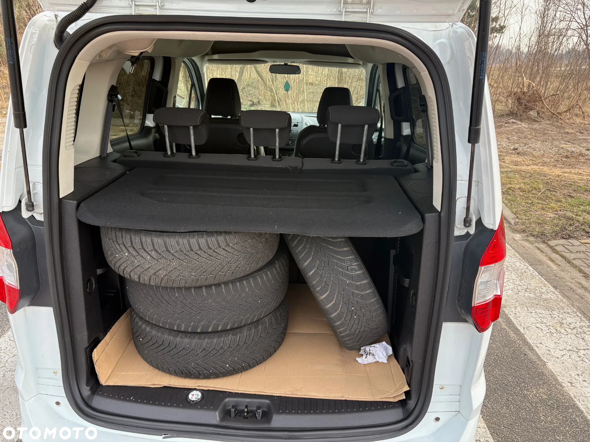 Ford Tourneo Courier 1.5 TDCi S&S Sport - 17