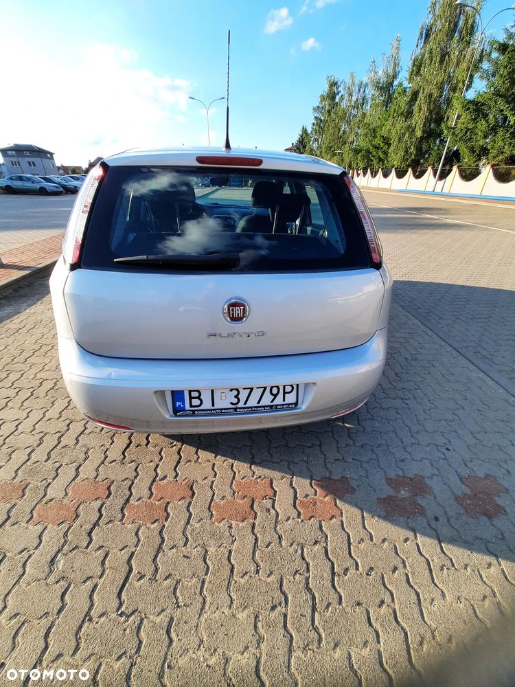 Fiat Grande Punto Actual 1.2 8V Estiva - 7