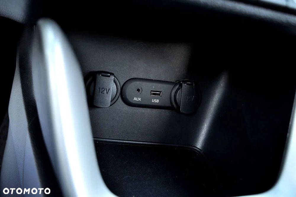 Kia Ceed 1.4 CVVT Dream Team Edition - 31