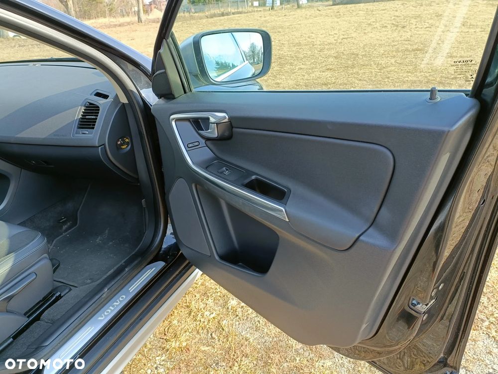 Volvo XC 60 - 13