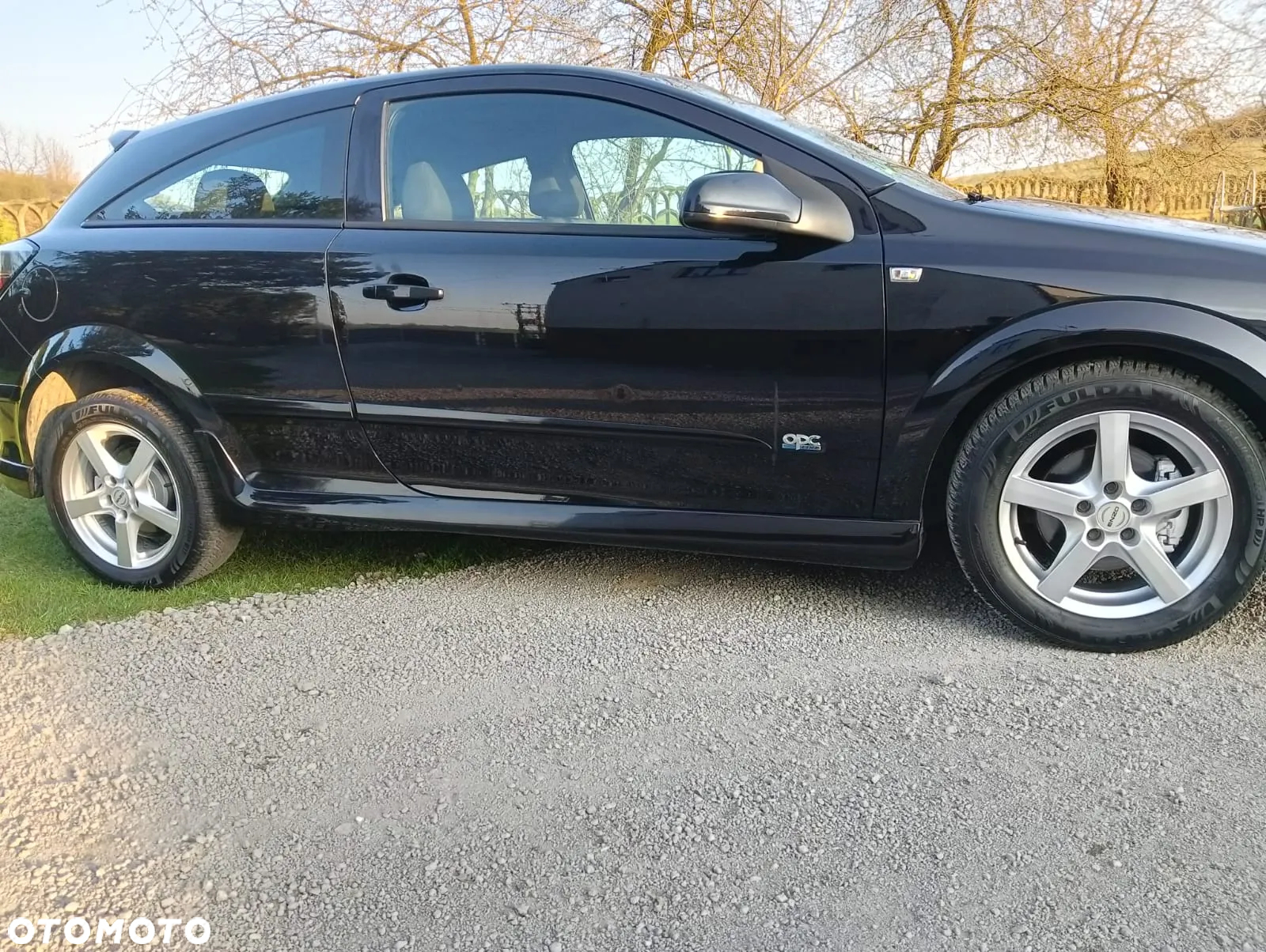 Opel Astra GTC 1.8 Sport - 11