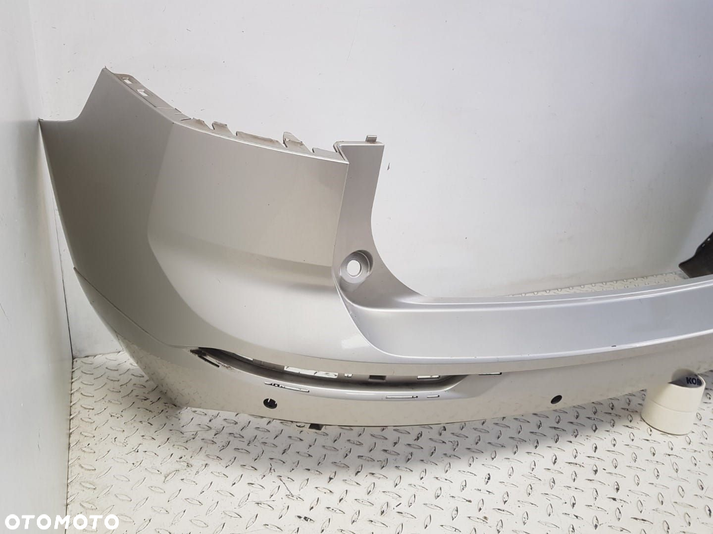 ZDERZAK TYLNY TYŁ VOLVO XC60 2 II R-DESIGN RDESIGNE 17-22 4xPDC 31425198 KOLOR 719 - 4