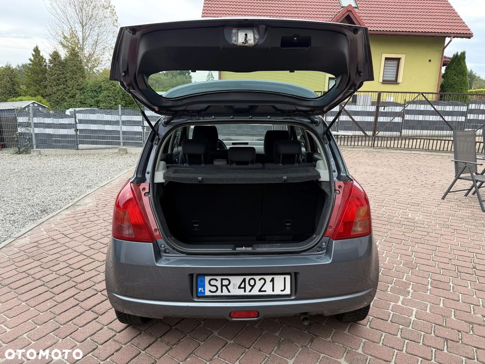 Suzuki Swift 1.3 GS / Premium 4WD - 35