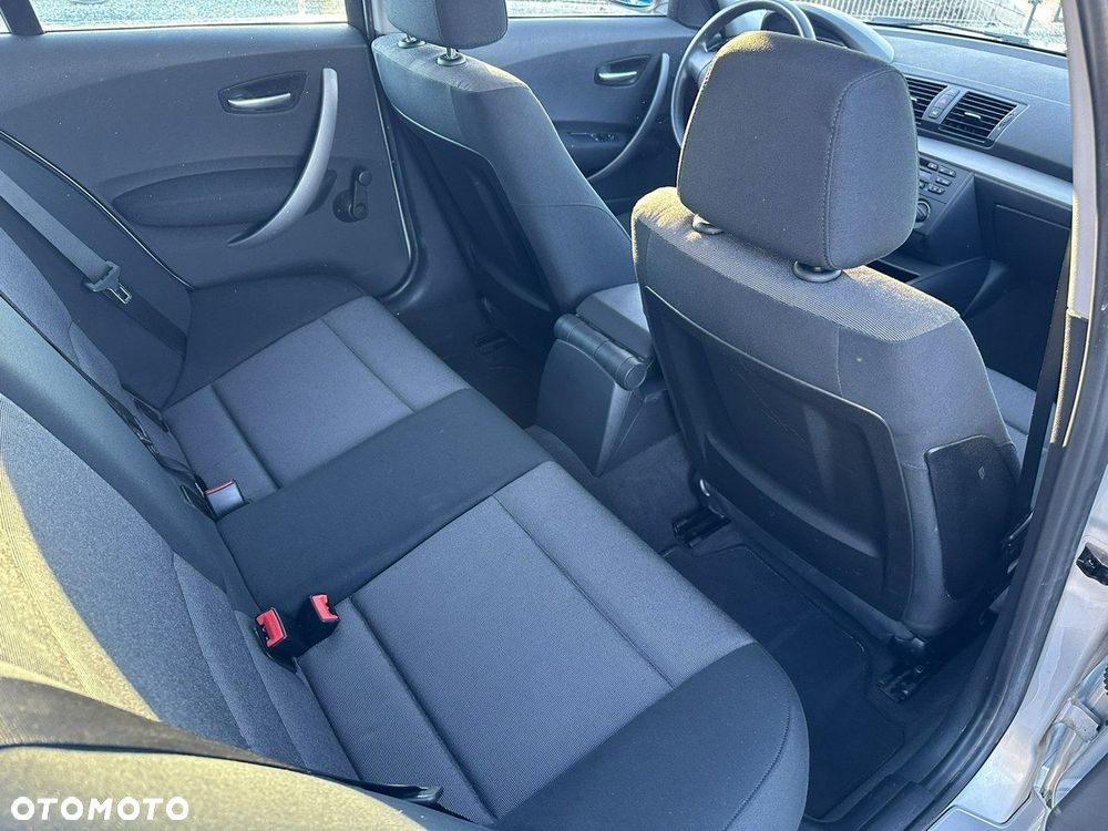 BMW Seria 1 116i - 20