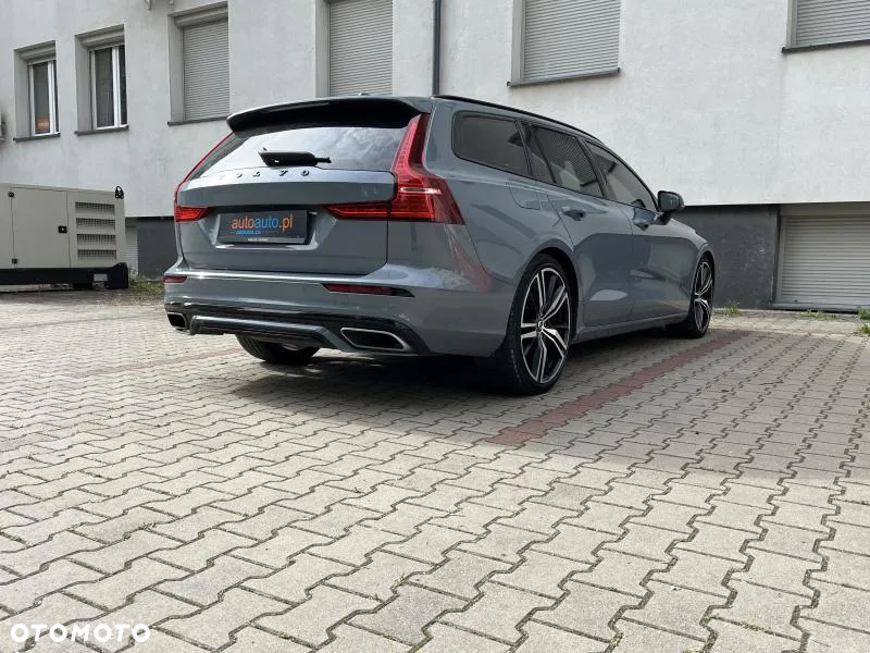 Volvo V60 B4 B R-Design - 5