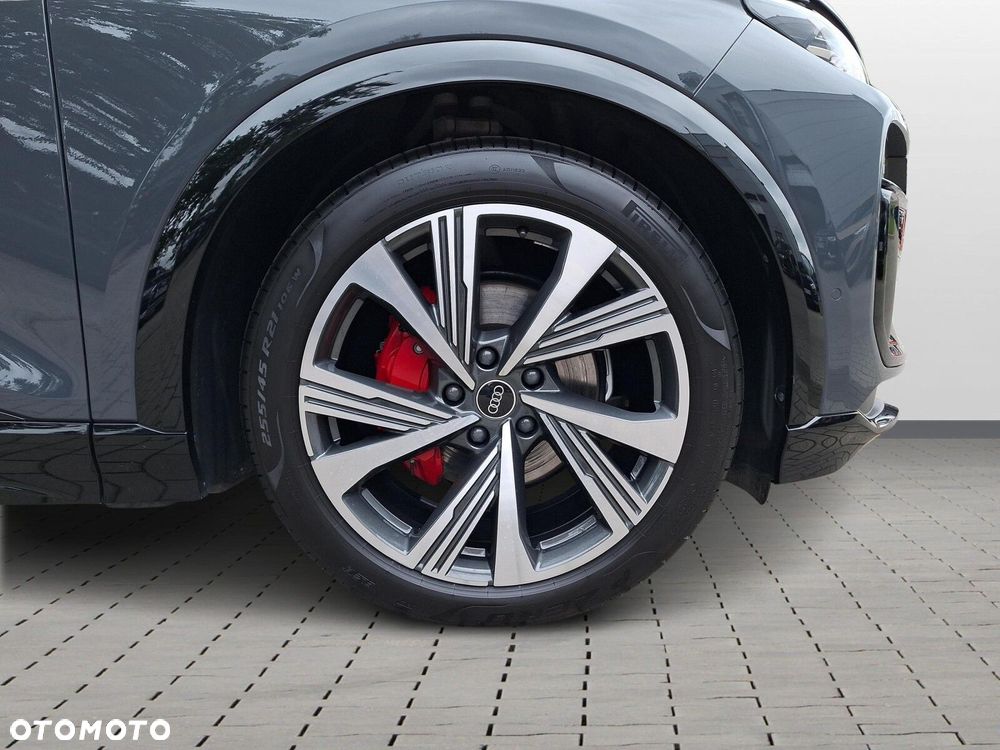 Audi Q6 e-tron - 17