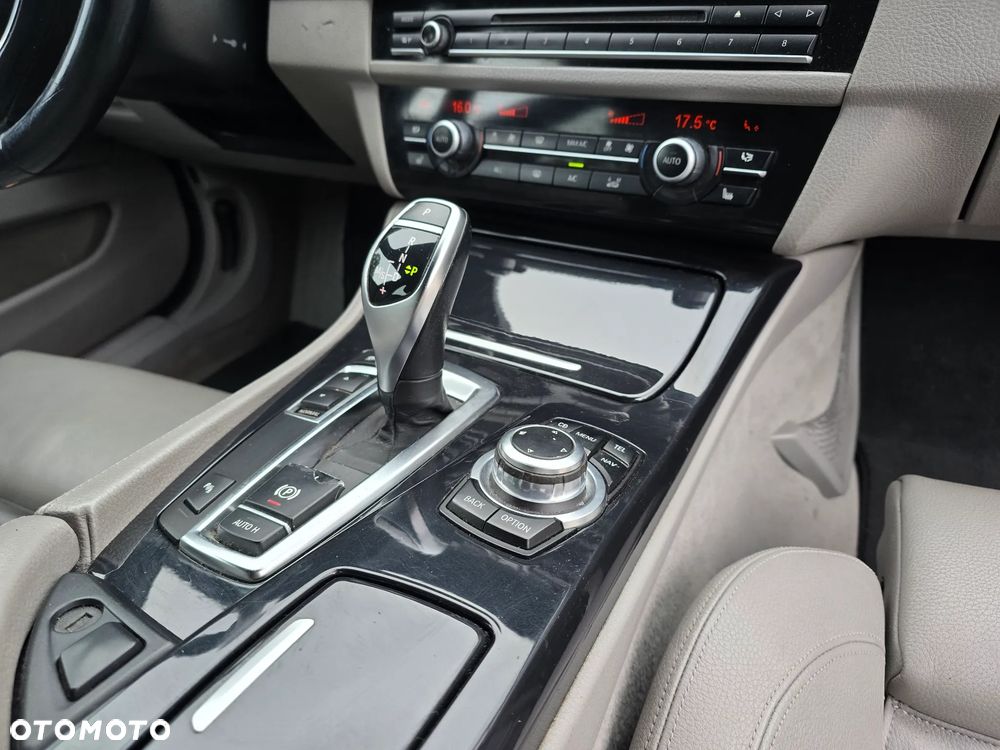 BMW Seria 5 520d - 11
