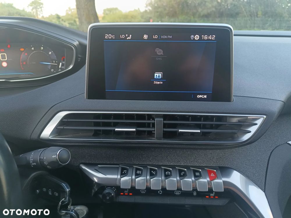 Peugeot 3008 1.5 BlueHDi Allure S&S - 13