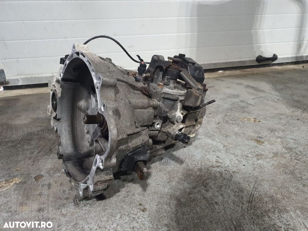 CUTIE VITEZE MANUALA 1.6 D4FB KIA CEED FL. 6TR. - 2