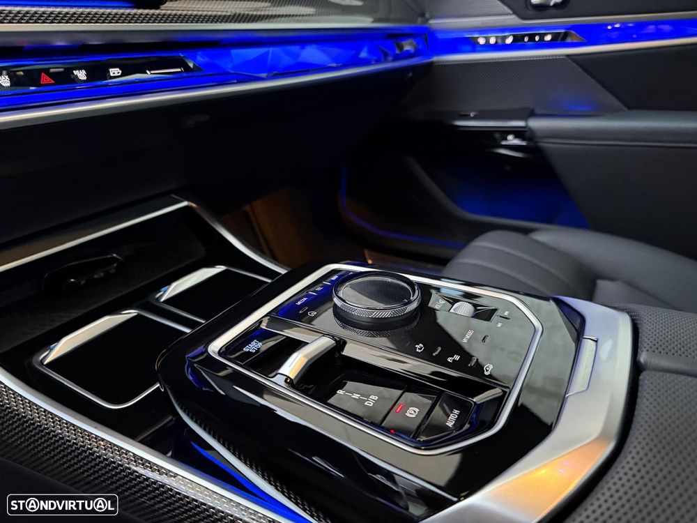 BMW i7 xDrive60 Pack Desportivo M Pro - 8