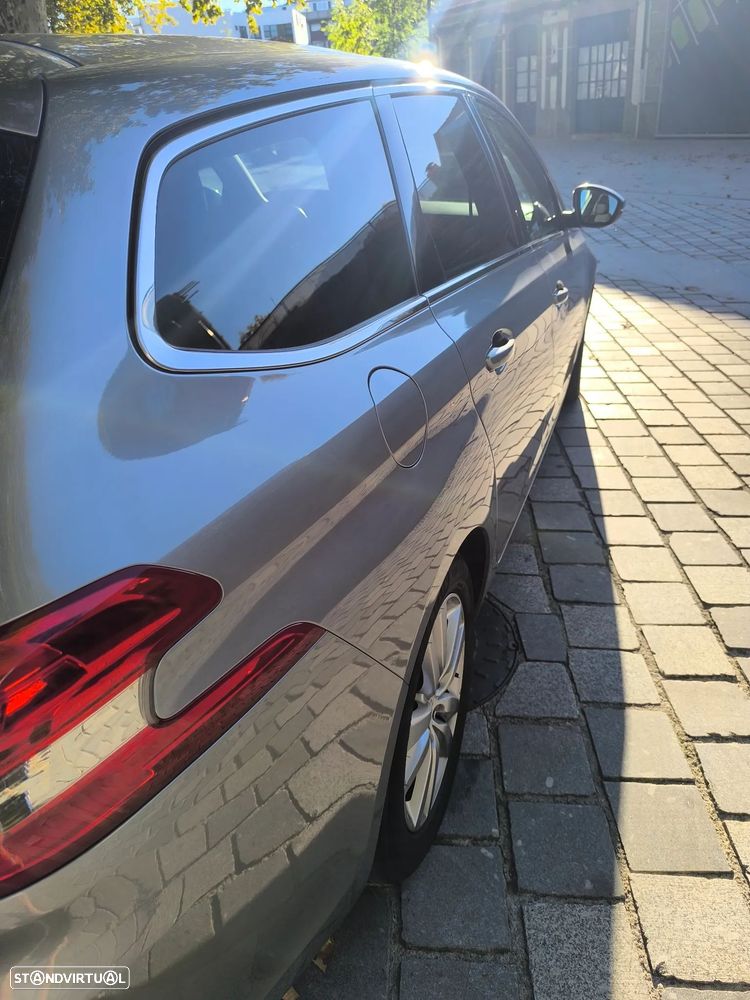 Peugeot 308 SW BlueHDi 120 Stop & Start Allure - 27