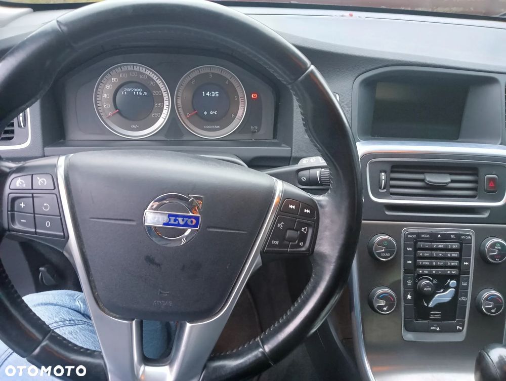 Volvo V60 D3 Momentum - 18
