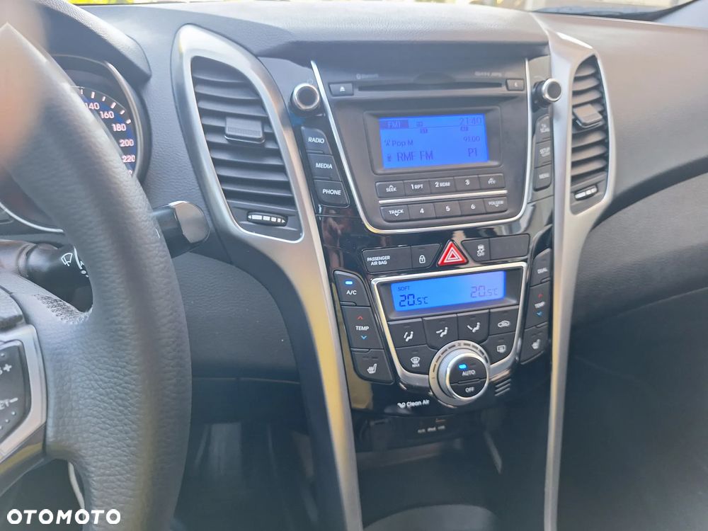 Hyundai i30 1.6 CRDi Comfort - 10