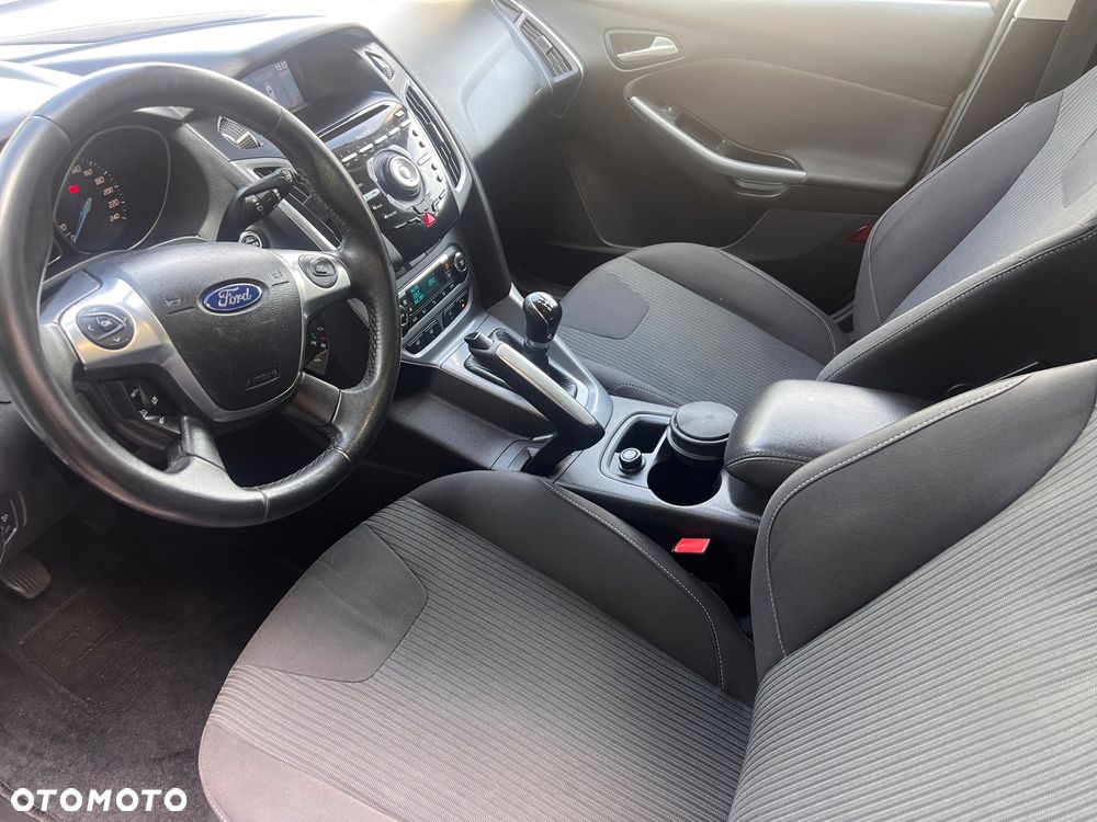 Ford Focus 1.6 Trend - 21
