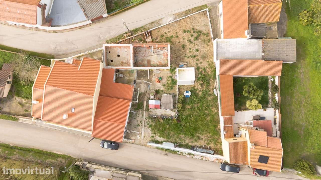 Moradia térrea com armazém e projeto aprovado – Sobral, Lourinhã - Grande imagem: 2/16