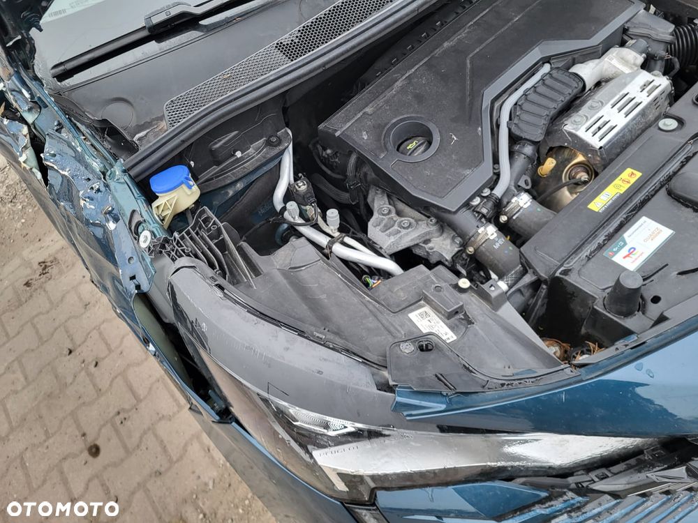 Peugeot 3008 1.2 PureTech mHEV Active Pack S&S e-DCS6 - 34