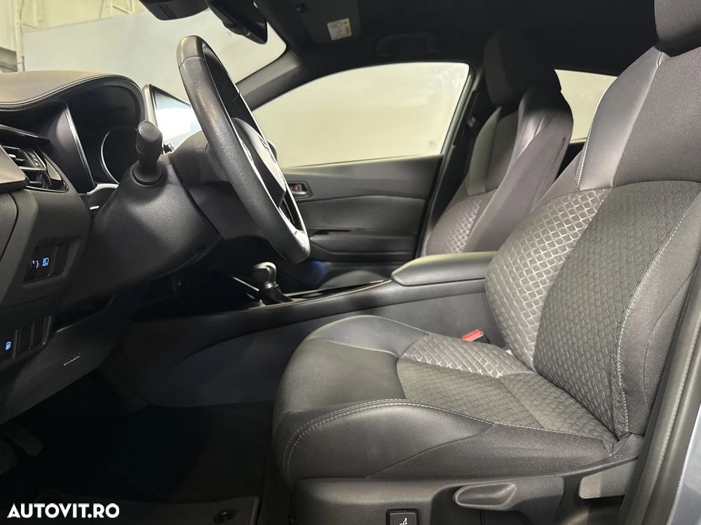 Toyota C-HR - 22