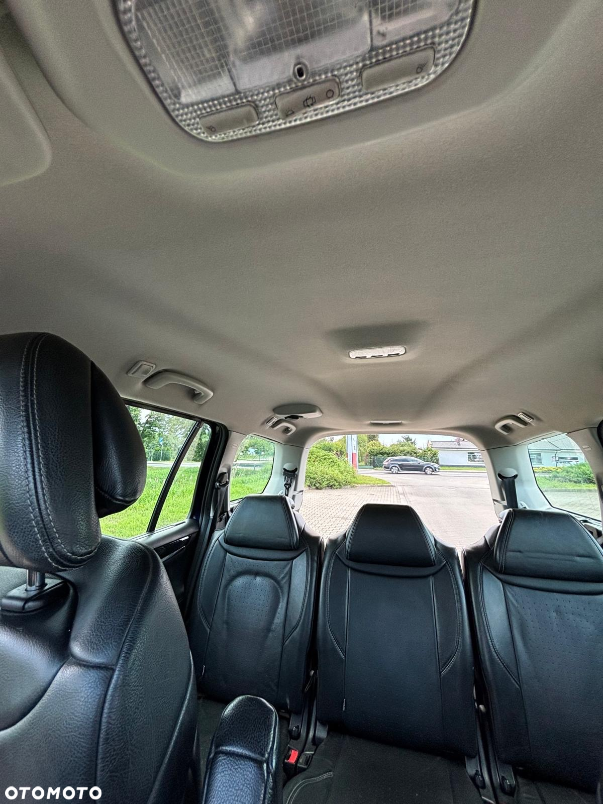 Citroën C4 Grand Picasso 2.0i Exclusive MCP - 4