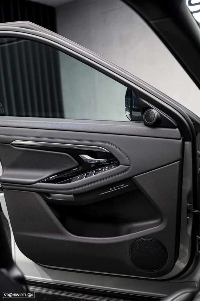Land Rover Range Rover Evoque P300e R-Dynamic - 54