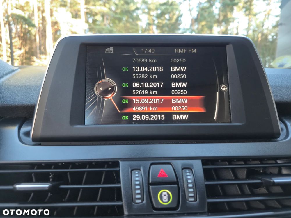 BMW Seria 2 218d Sport-Aut Luxury Line - 29
