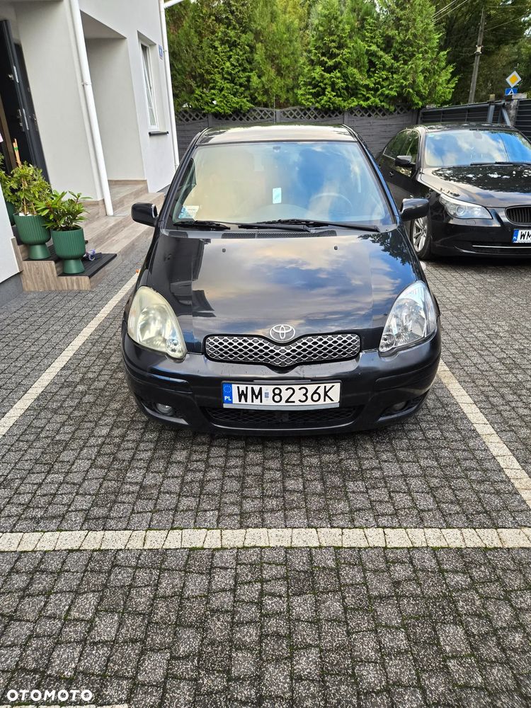 Toyota Yaris 1.3 VVT-i Sol - 1